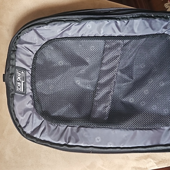 Brand New Swiss Gear Scan Smart Backpack! NWOT - Picture 8 of 10